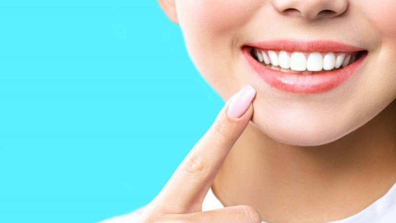 How to Avoid Tooth Sensitivity After Whitening Treatments