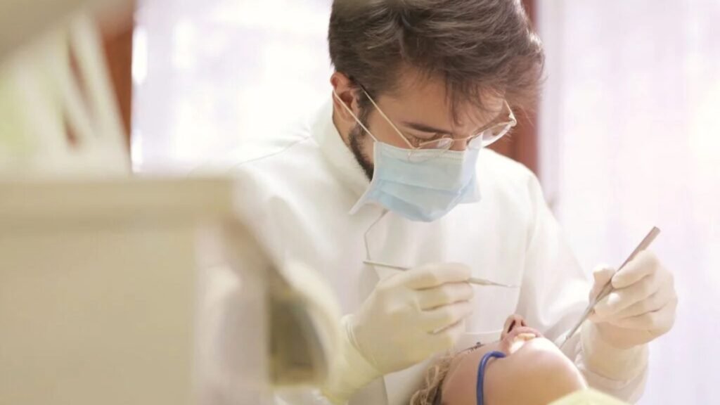 The Role of a General Dentist vs. a Specialist